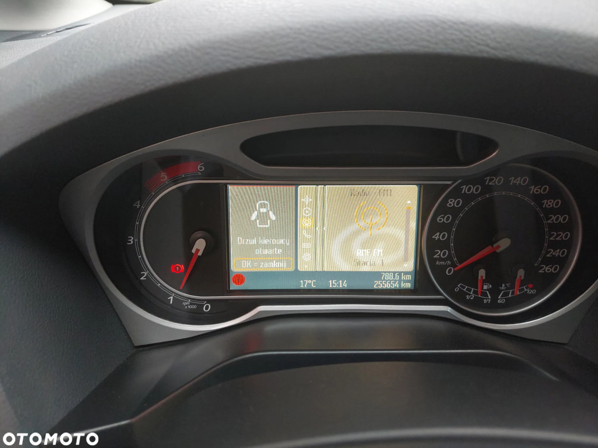 Ford S-Max 2.0 TDCi DPF Titanium - 5