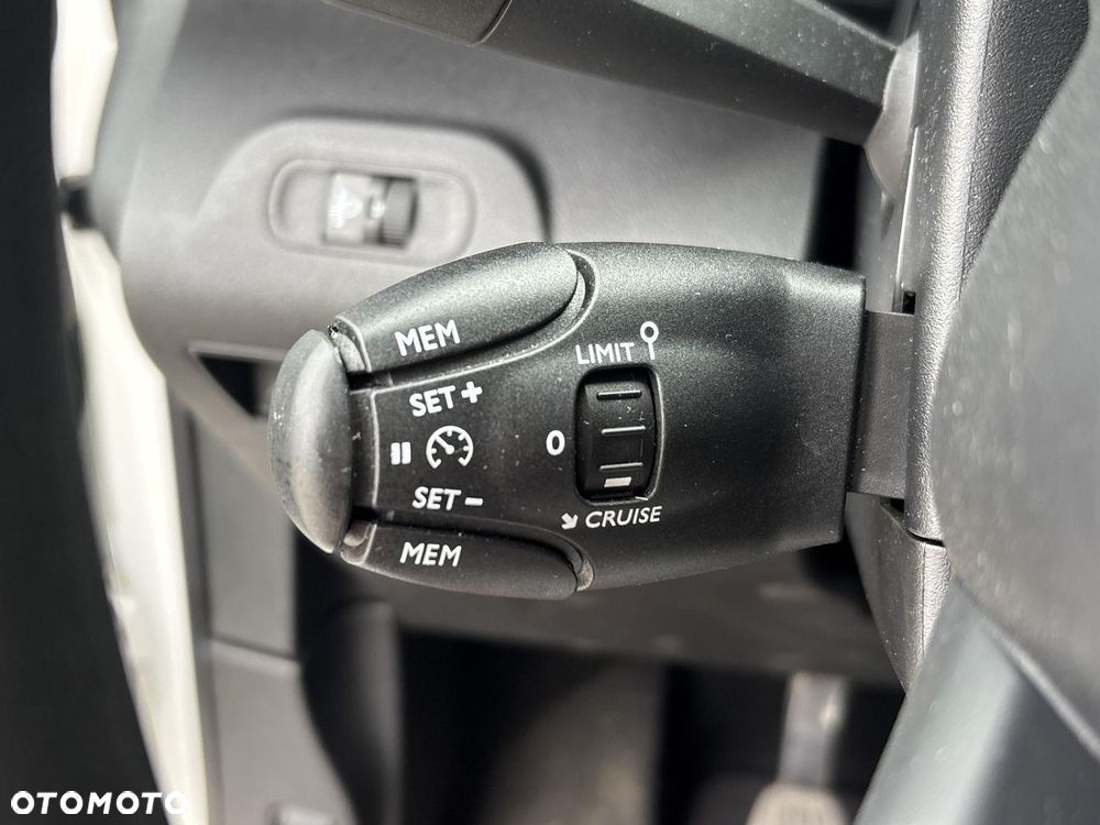 Toyota Proace City Verso 1.5 D-4D Combi - 24