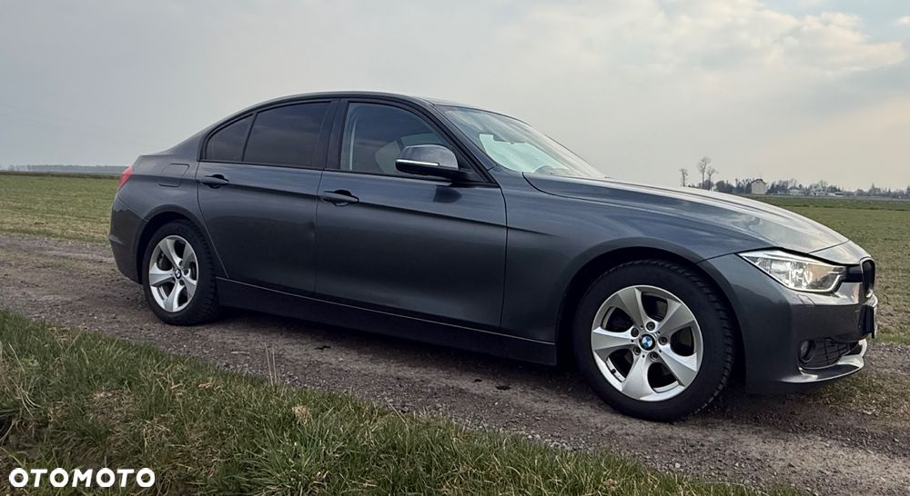 BMW Seria 3 320d Efficient Dynamics Edition Modern Line - 9