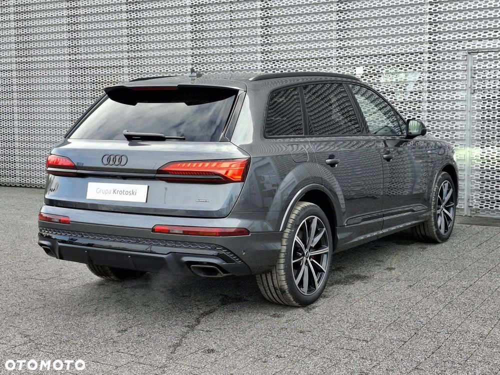 Audi Q7 - 7