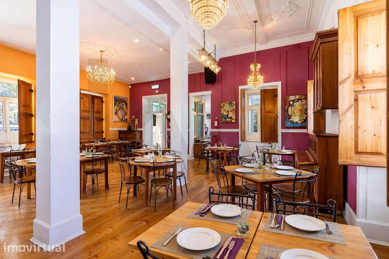 CAFÉ INGLÊS NO ALGARVE | RESTAURANTE ICÓNICO JUNTO AO CASTELO DE SILVE - Grande imagem: 3/52