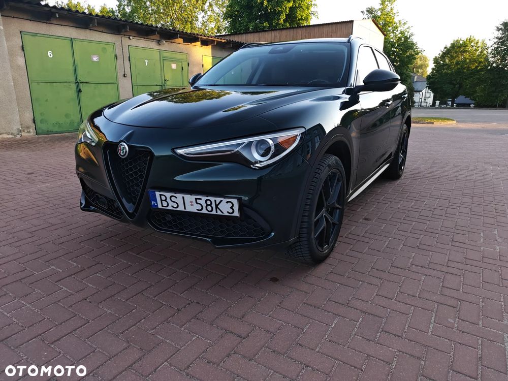 Alfa Romeo Stelvio - 4