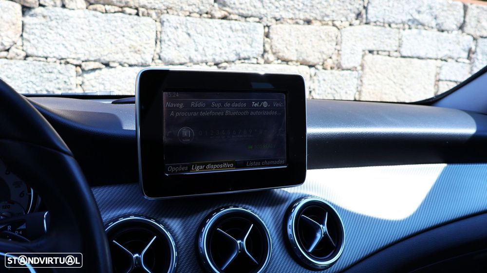Mercedes-Benz GLA 220 d - 28