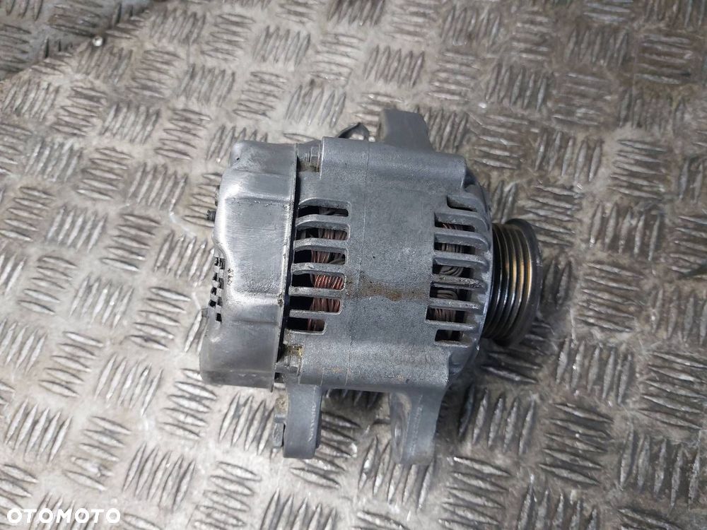 ALTERNATOR TOYOTA YARIS I 1.4 D4D 27060-33010 - 3