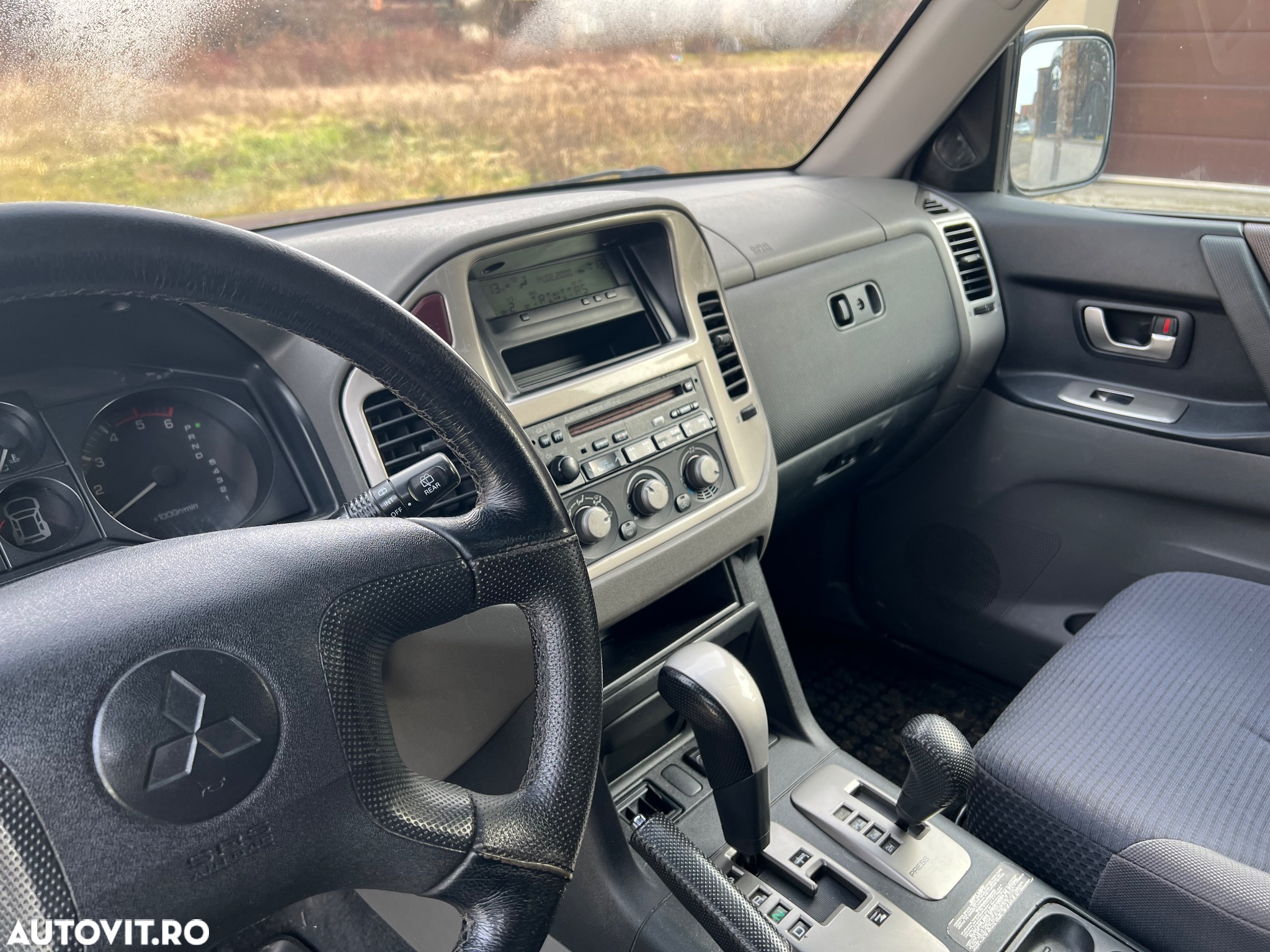 Mitsubishi Pajero SWB 3.2 DI-D GLS A/T + - 4