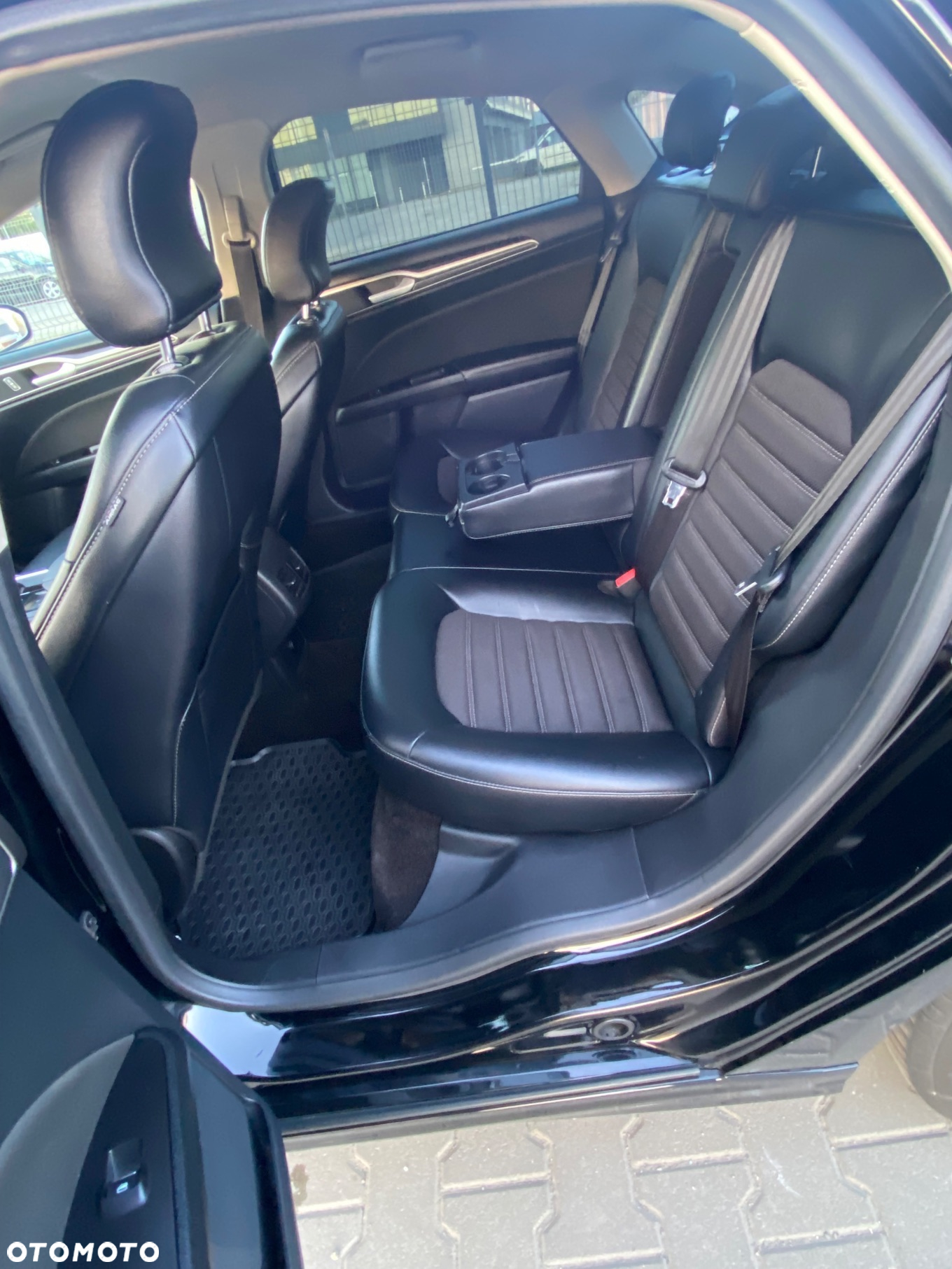 Ford Fusion 2.0 EcoBoost Titanium - 14