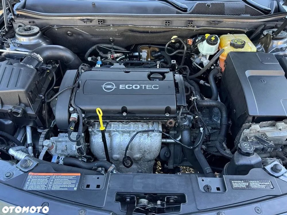 Opel Insignia - 35