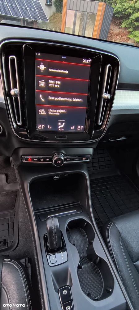 Volvo XC 40 T5 AWD Geartronic Momentum - 22