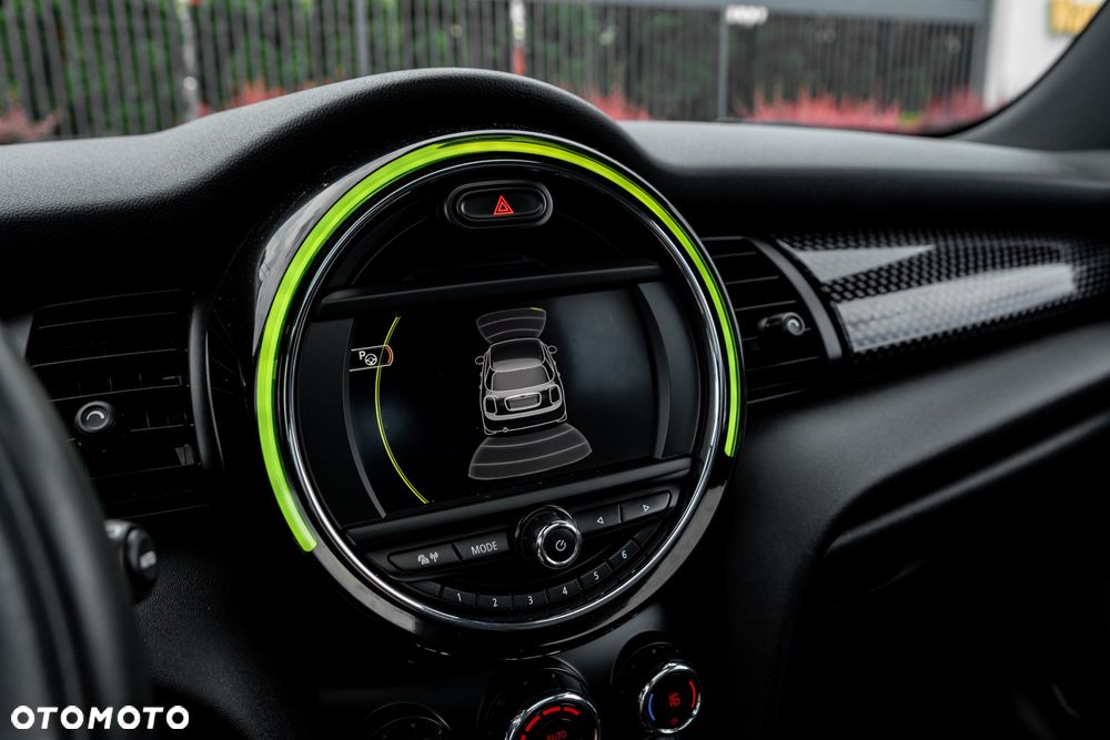 MINI Cooper S Sport-Aut - 32