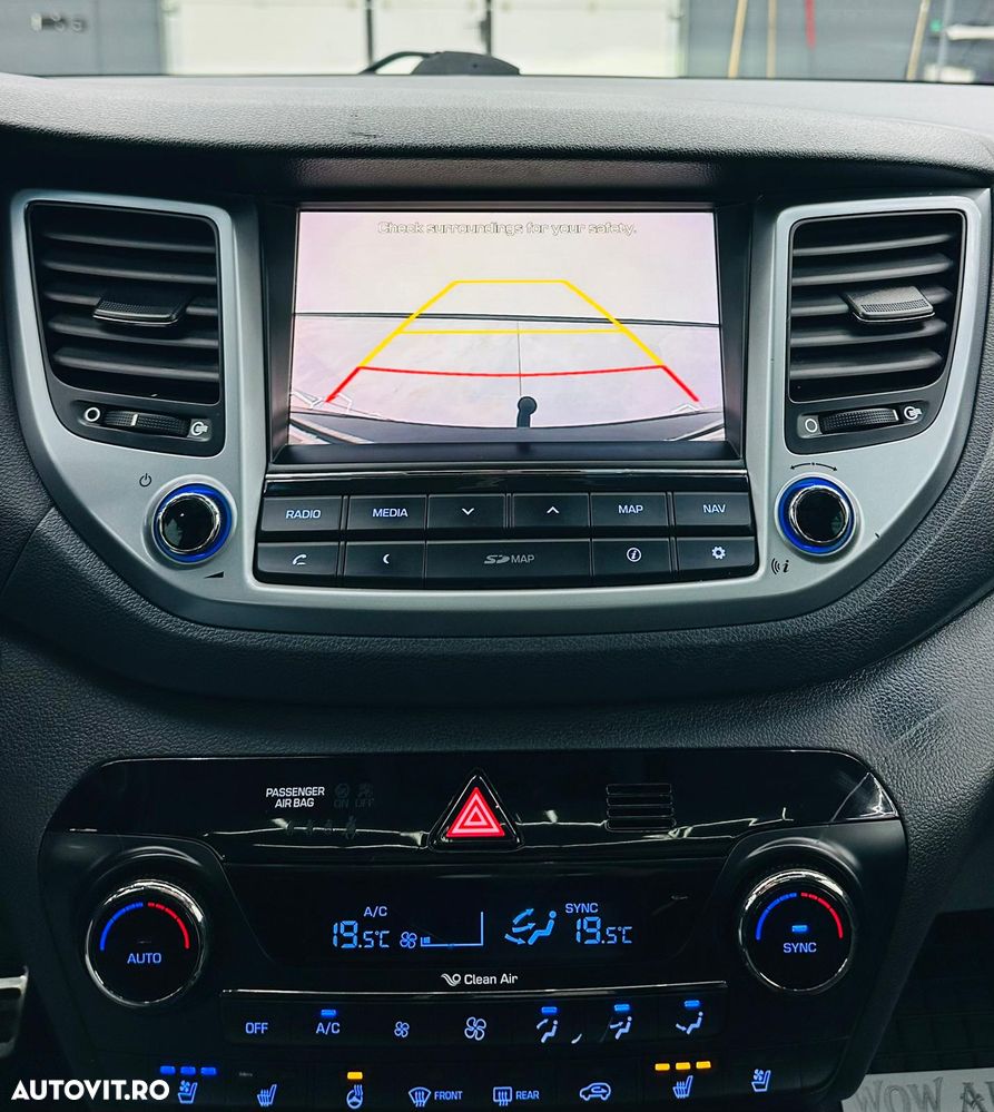 Hyundai Tucson 2.0 CRDI 2WD Style - 28