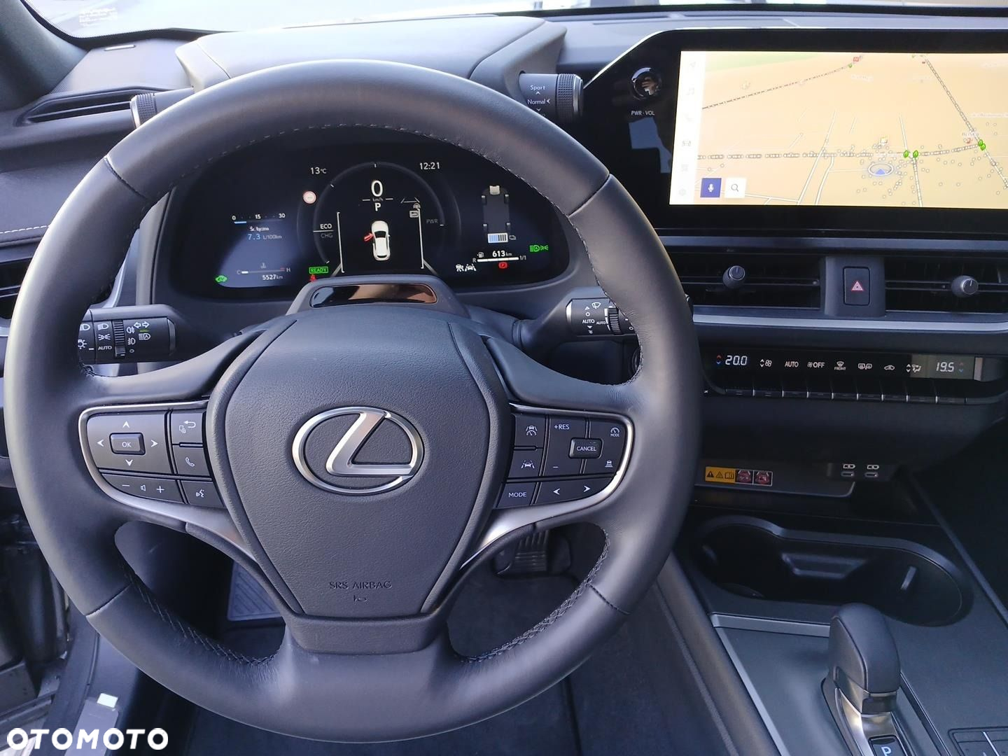 Lexus UX - 10