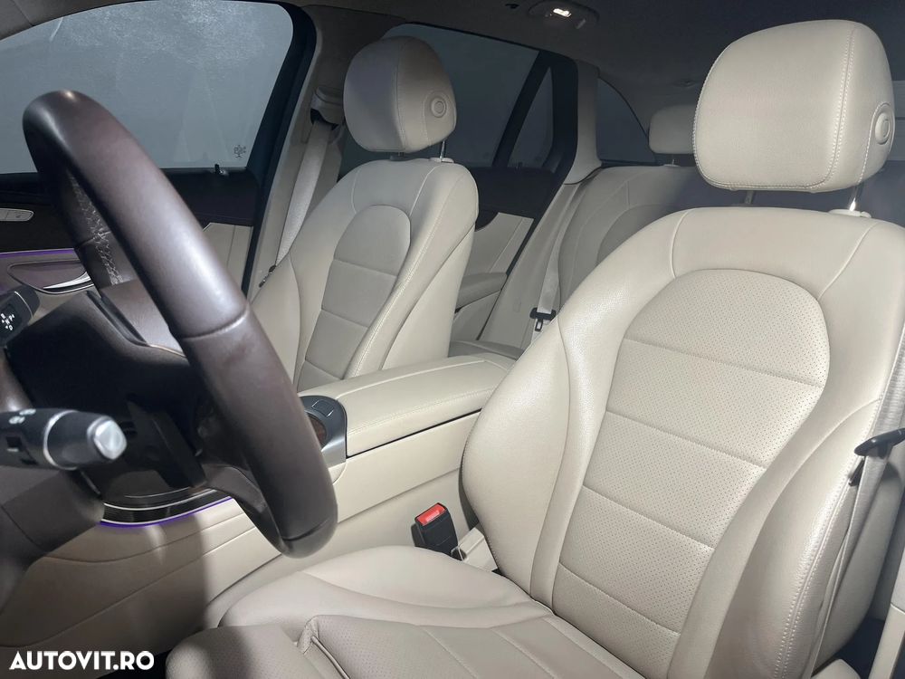 Mercedes-Benz GLC 300 de 4Matic 9G-TRONIC AMG Line - 11