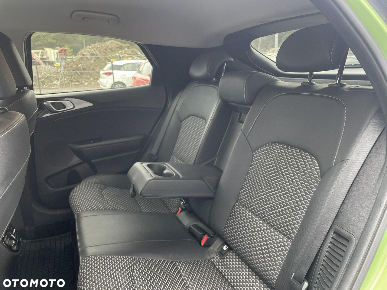 Kia XCeed - 16