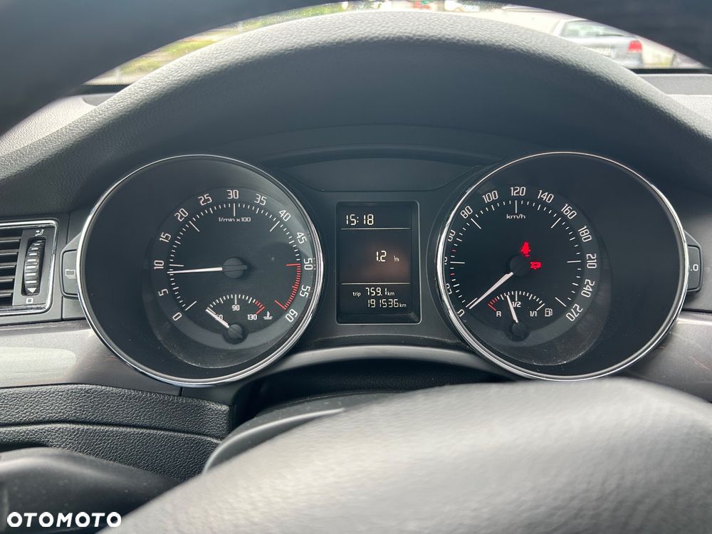 Skoda Superb 2.0 TDI Elegance - 11