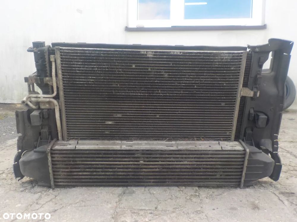 VOLVO XC60 2.4D CHŁODNICE WENTYLATORY