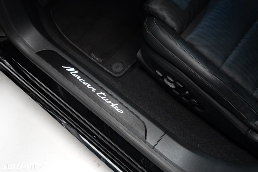 Porsche Macan Turbo 100 kWh - 16
