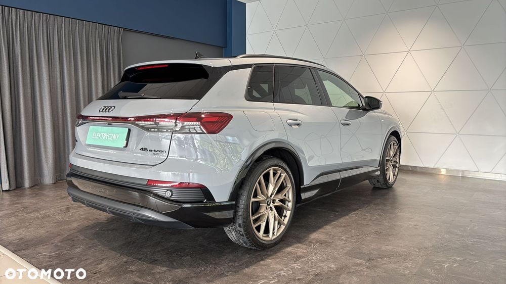 Audi Q4 e-tron - 6