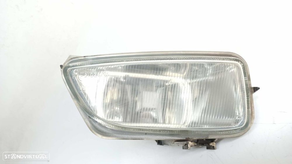 FAROL DE NEVOEIRO DIREITO CITROEN SAXO 1.1 SX - 1
