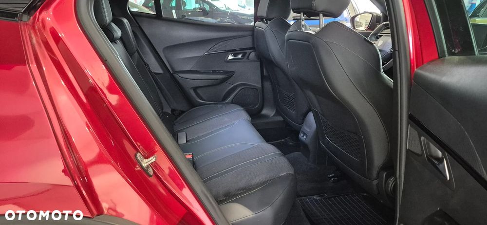 Peugeot 2008 PureTech 130 GT S&S EAT8 - 27