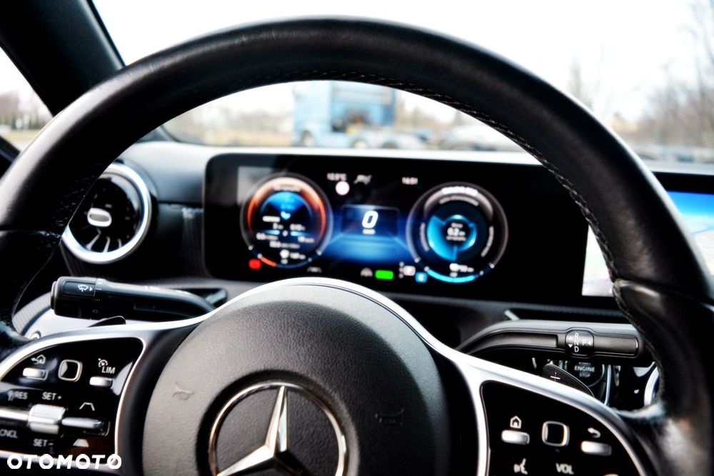 Mercedes-Benz Klasa A 250 e 8G-DCT Edition 2021 - 11