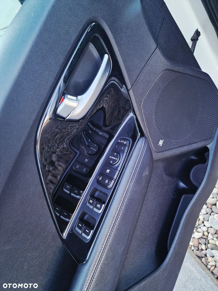Kia Niro 1.6 GDI Hybrid Business Line - 13