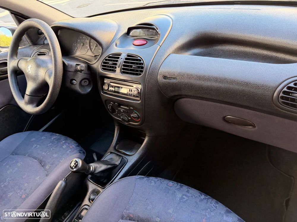 Peugeot 206 1.1 XR - 12