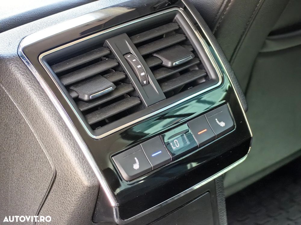 Skoda Superb 2.0 TDI 4X4 DSG Scout - 17