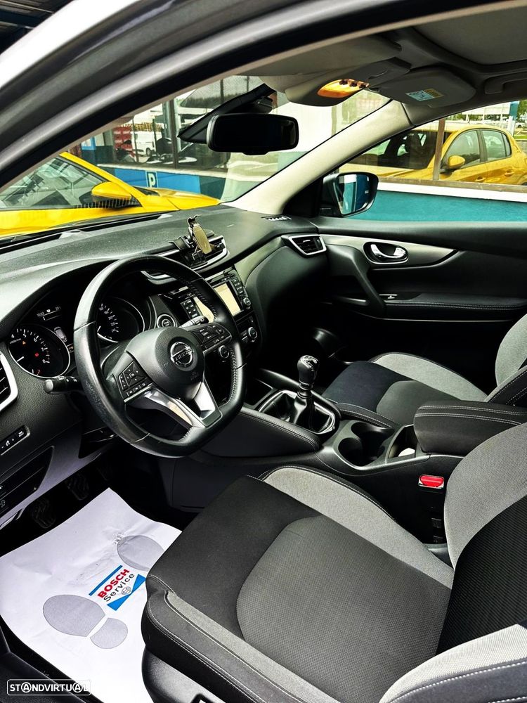 Nissan Qashqai 1.2 DIG-T N-Connecta RS+PS 18 - 7