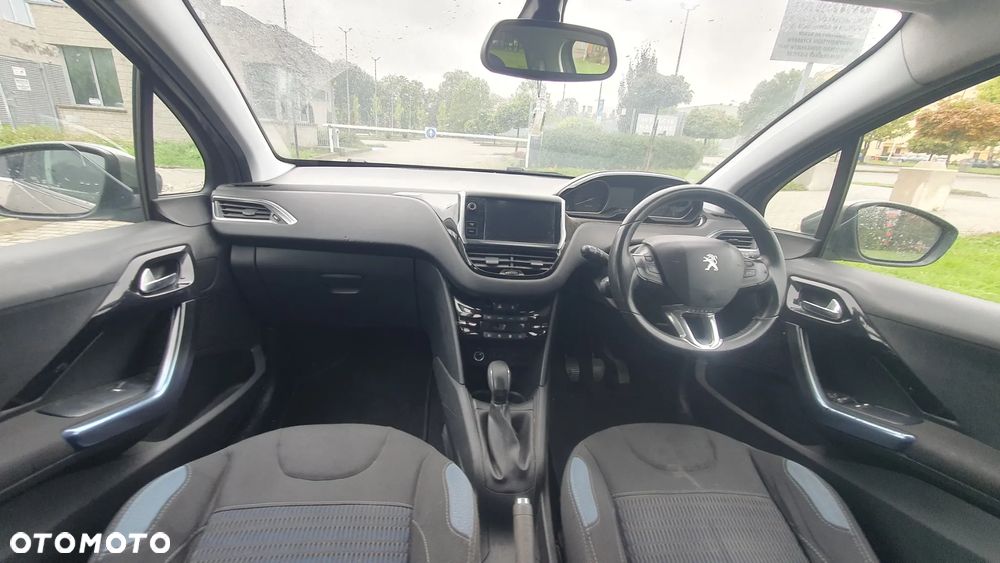 Peugeot 208 HDi 68 Like - 7