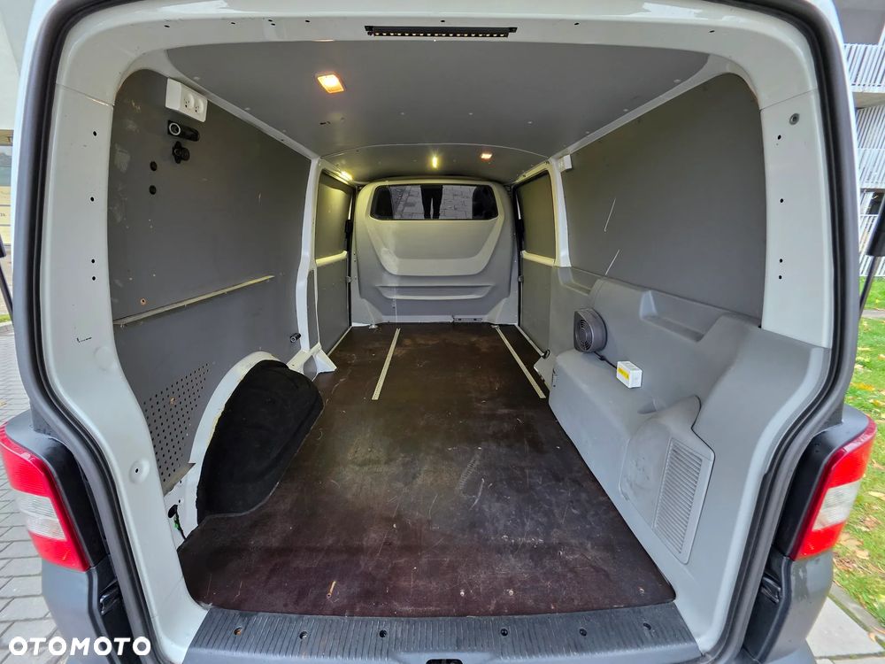Volkswagen Transporter - 19