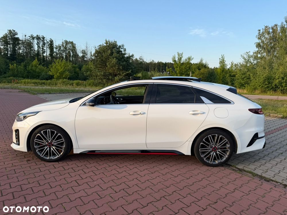 Kia ProCeed - 6