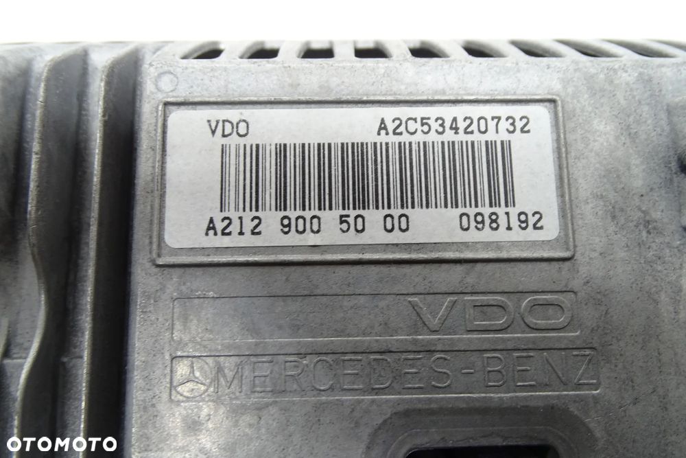 Mercedes E Klasa W212 W207 Radio z wyświetlaczem A2129008409 A2129005000 - 8