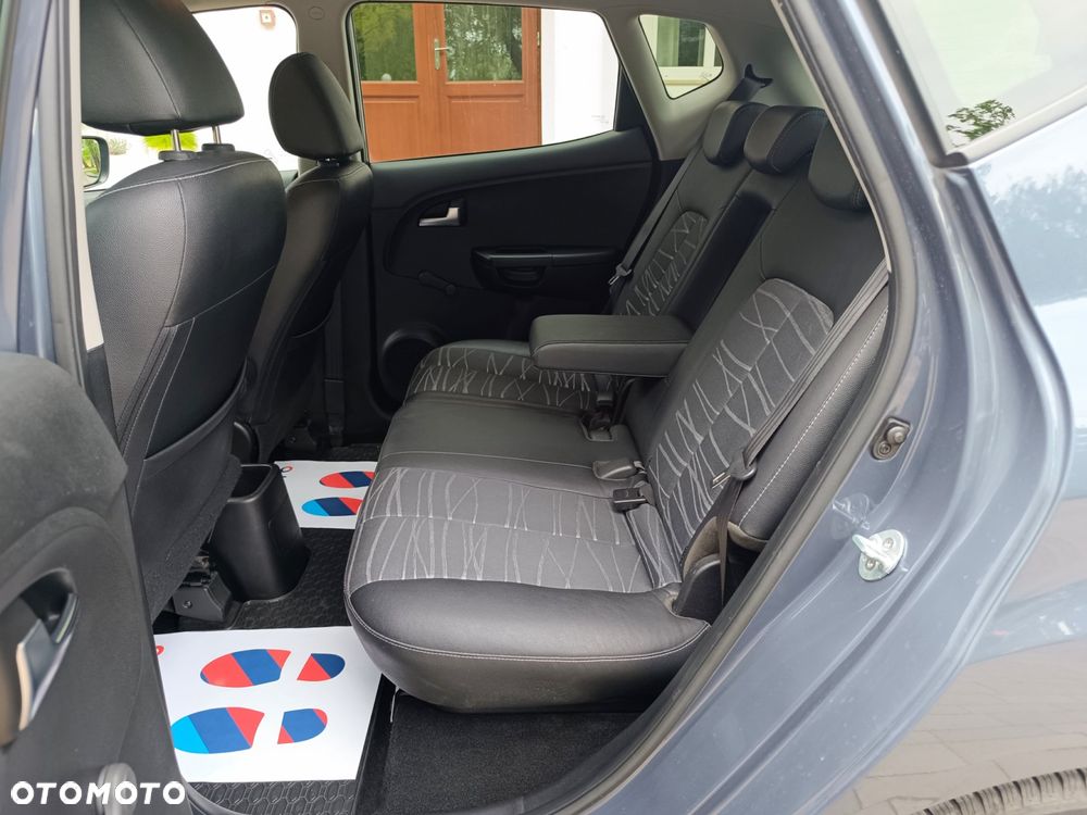 Kia Venga 1.4 CVVT Dream Team Edition - 35
