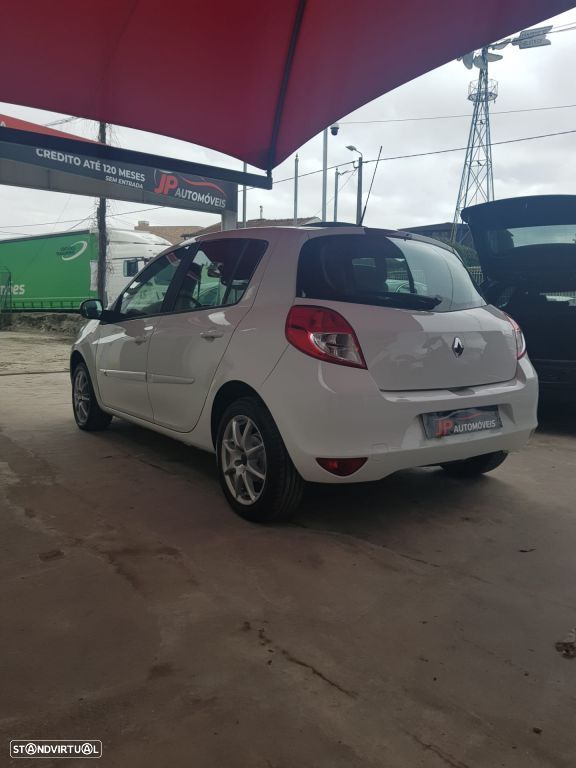 Renault Clio 1.5 dCi Fairway - 16