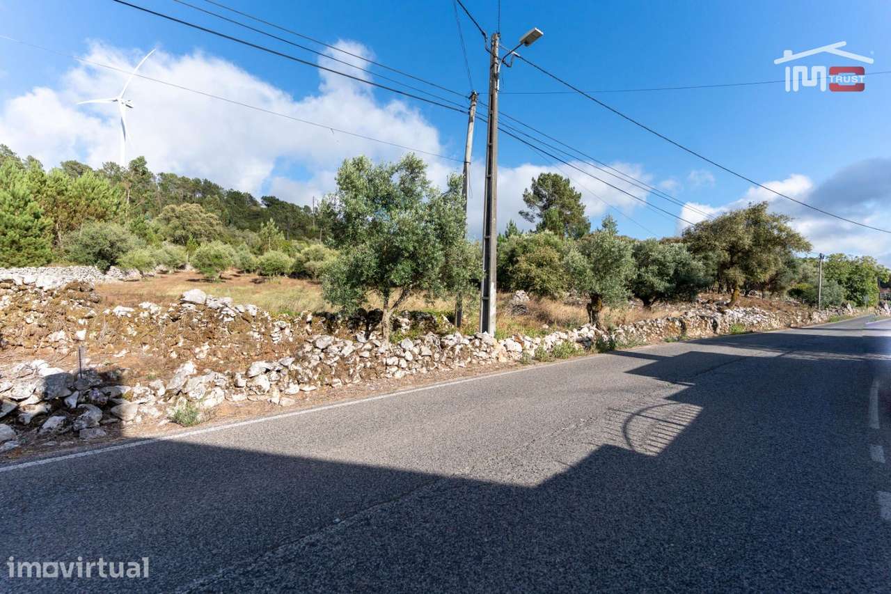 TERRENO PARA CONSTRUÇÃO COM AREA DE 1150 M2 COM BOA FRENTE ESRADA E... - Grande imagem: 2/11