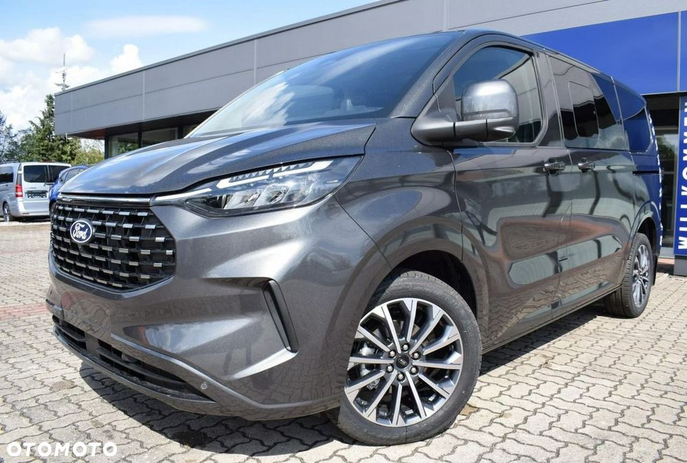 Ford Tourneo Custom 2026 photo 4