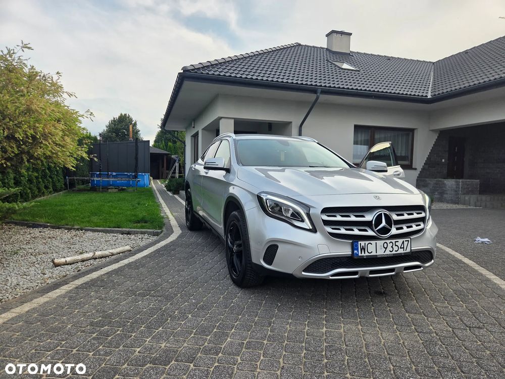 Mercedes-Benz GLA 220 d 4-Matic - 7
