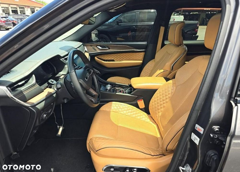Jeep Grand Cherokee - 7