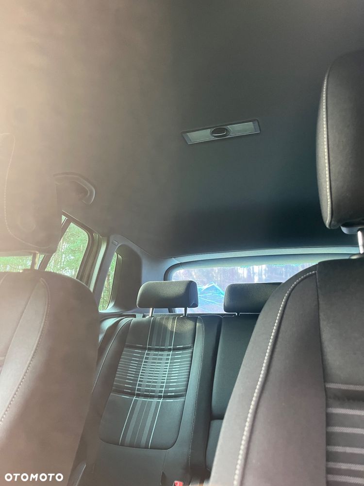Volkswagen Tiguan - 9