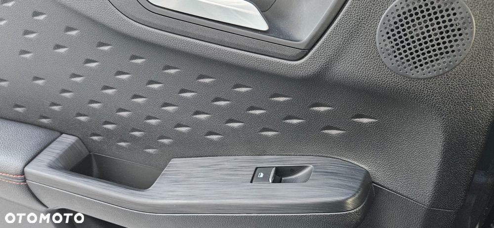 Ford Kuga 1.5 EcoBoost FWD ST-Line X - 27