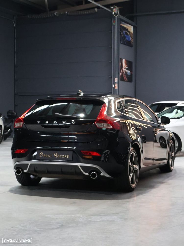 Volvo V40 D2 R Design - 13
