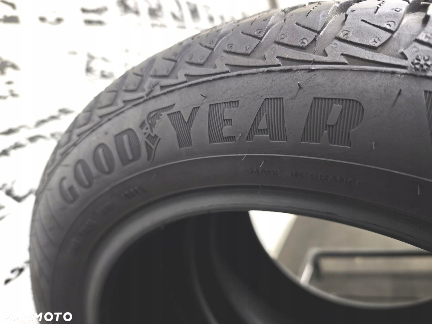 215/55r17 goodyear 2023 opony całoroczne 6,5mm 51428 - 3