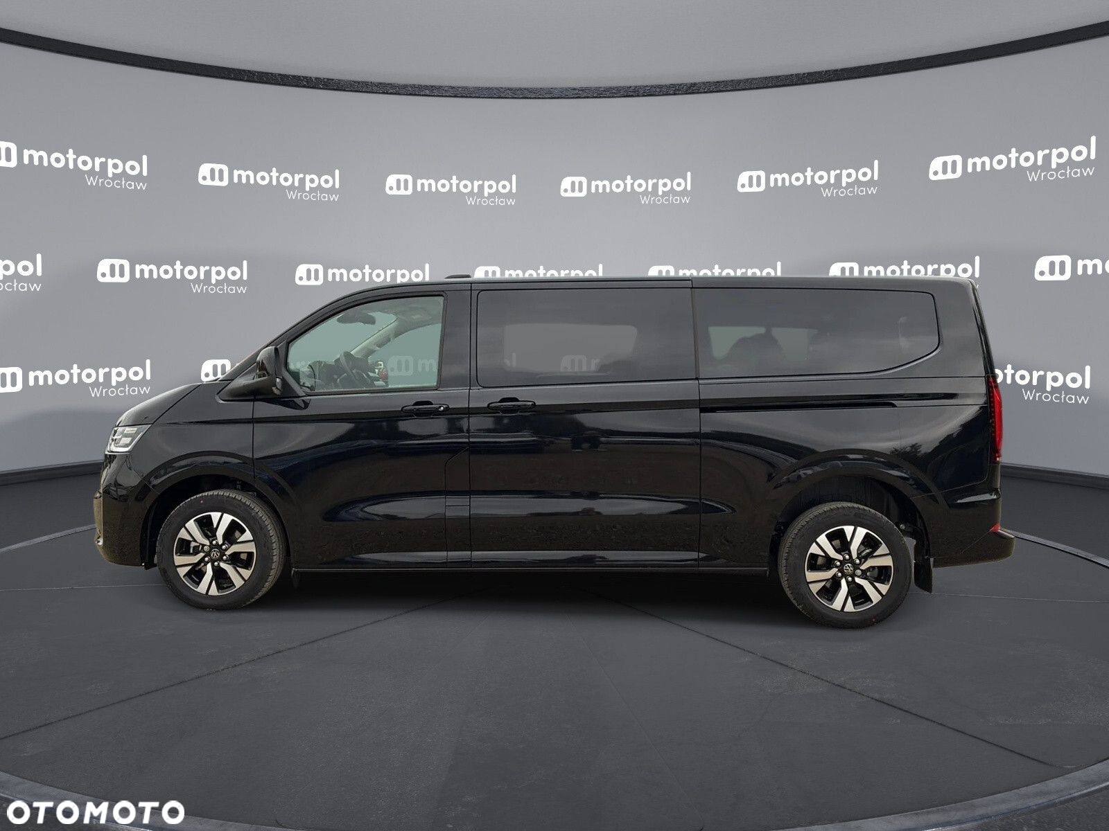 Volkswagen Caravelle - 4