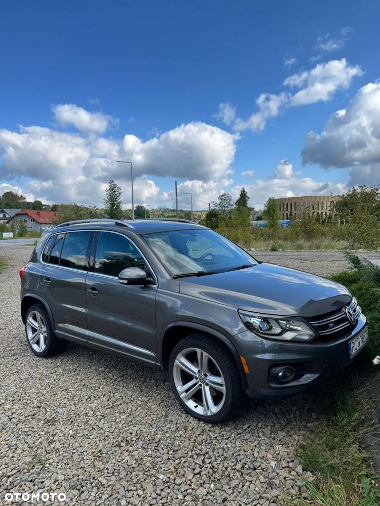 Volkswagen Tiguan - 1