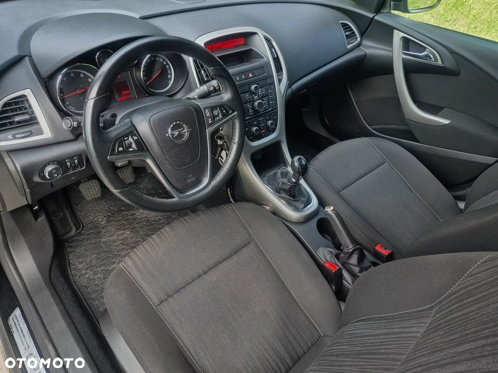 Opel Astra 1.4 ecoFLEX - 17