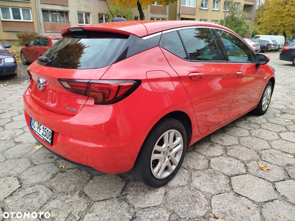 Opel Astra 1.4 T Dynamic S&S - 4