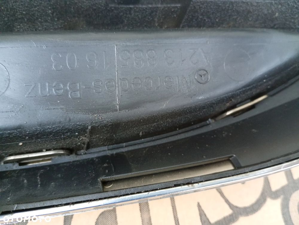 ŚRODKOWA KRATKA ZDERZAKA MERCEDES E KLASA 213 CAŁE ŁADNE 2016-2020R A2138851603 - 9