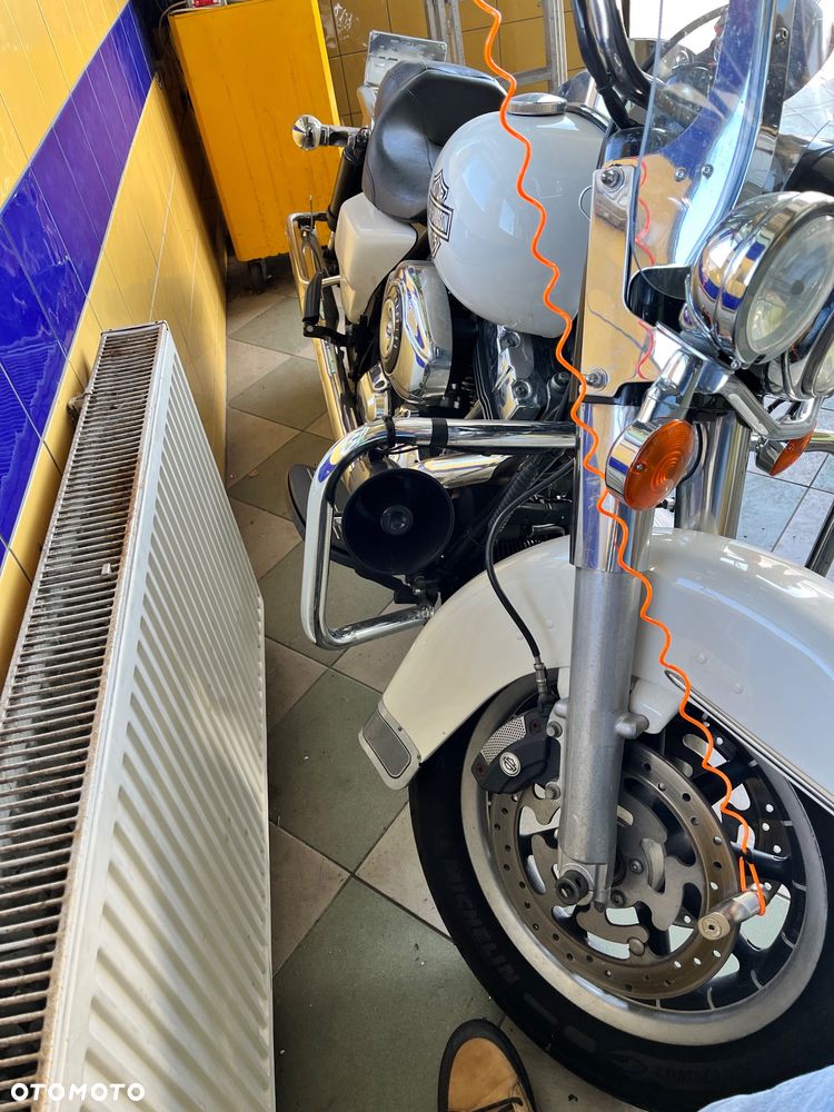 Harley-Davidson FLH Electra Glide - 4