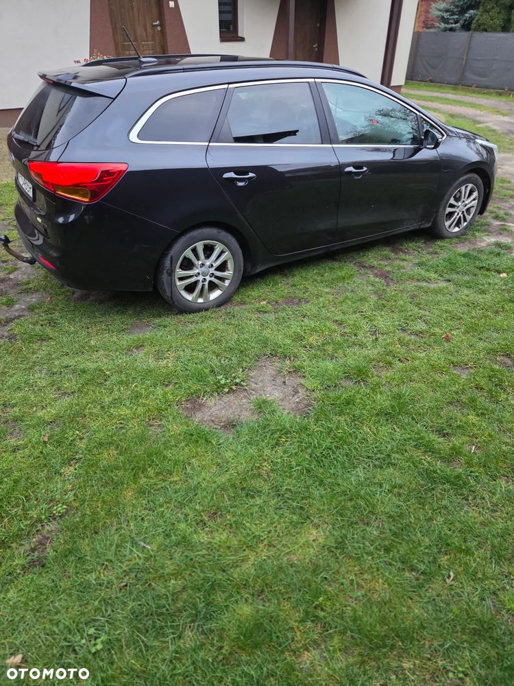 Kia Ceed - 4