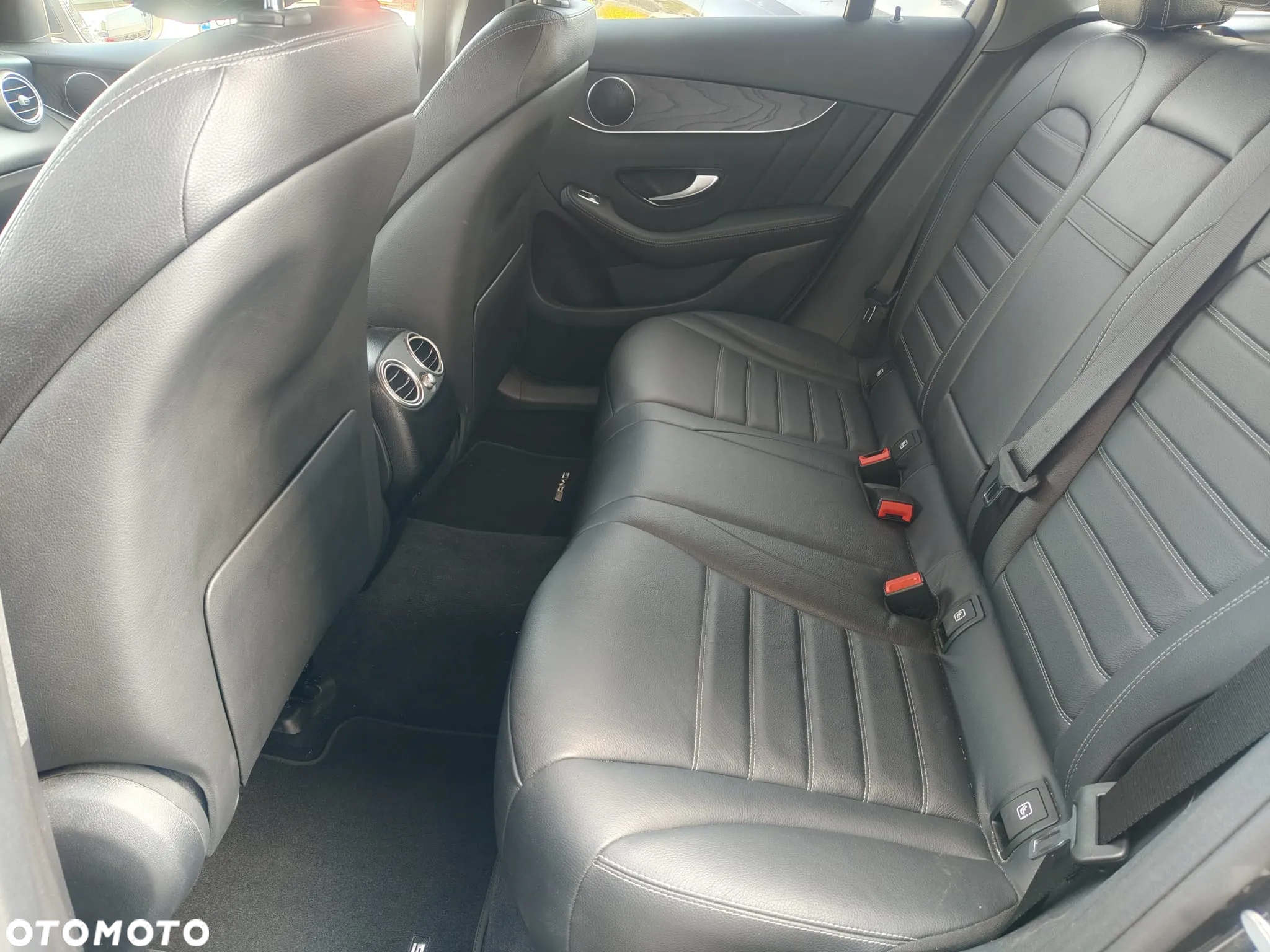 Mercedes-Benz GLC 300 d 4-Matic - 19